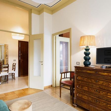 Easylife - Dimora Di Classe In Zona Conciliazione Milan Luaran gambar