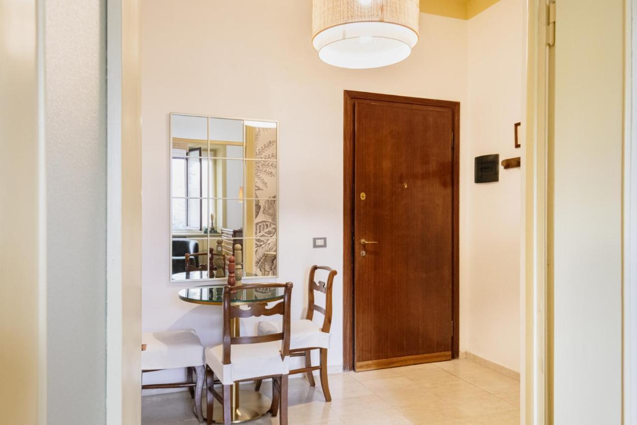 Easylife - Dimora Di Classe In Zona Conciliazione Milan Luaran gambar