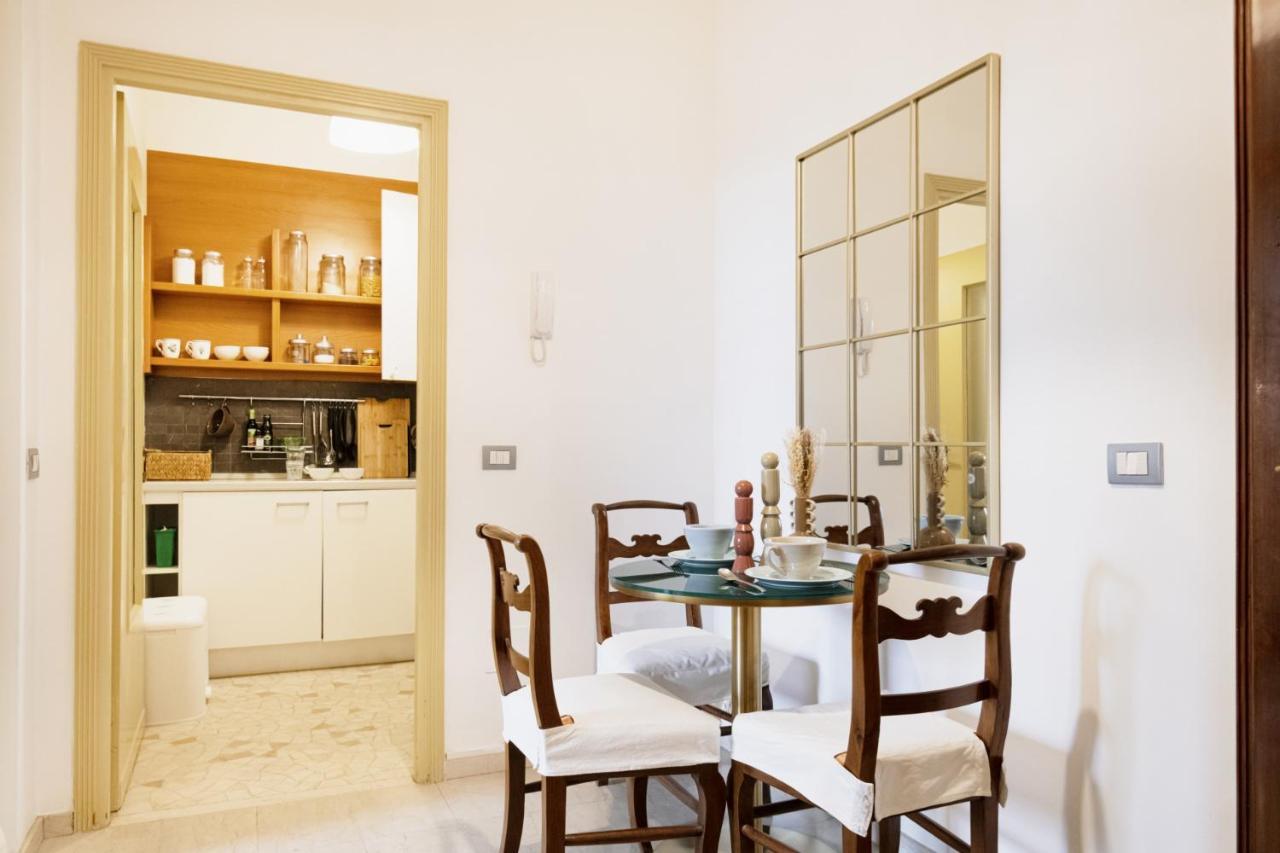 Easylife - Dimora Di Classe In Zona Conciliazione Milan Luaran gambar