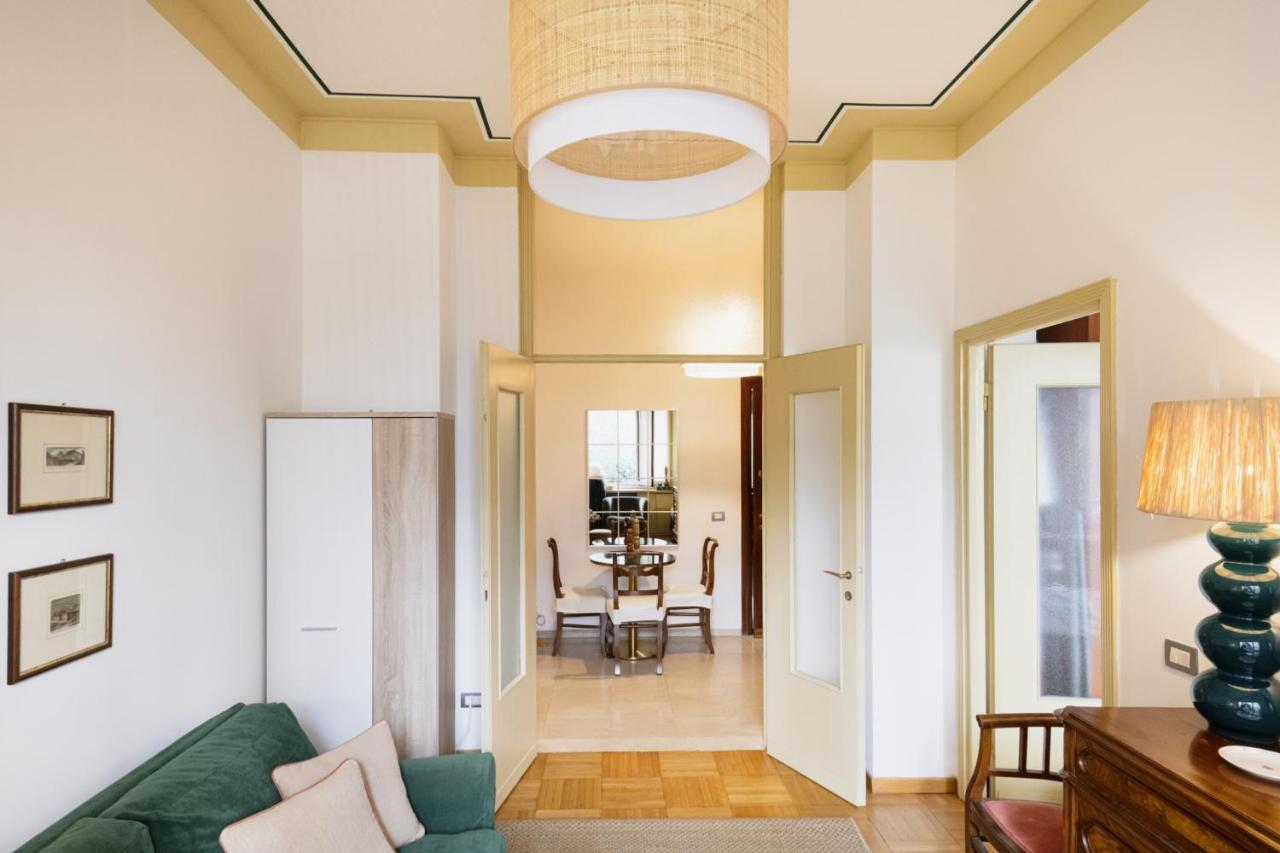 Easylife - Dimora Di Classe In Zona Conciliazione Milan Luaran gambar