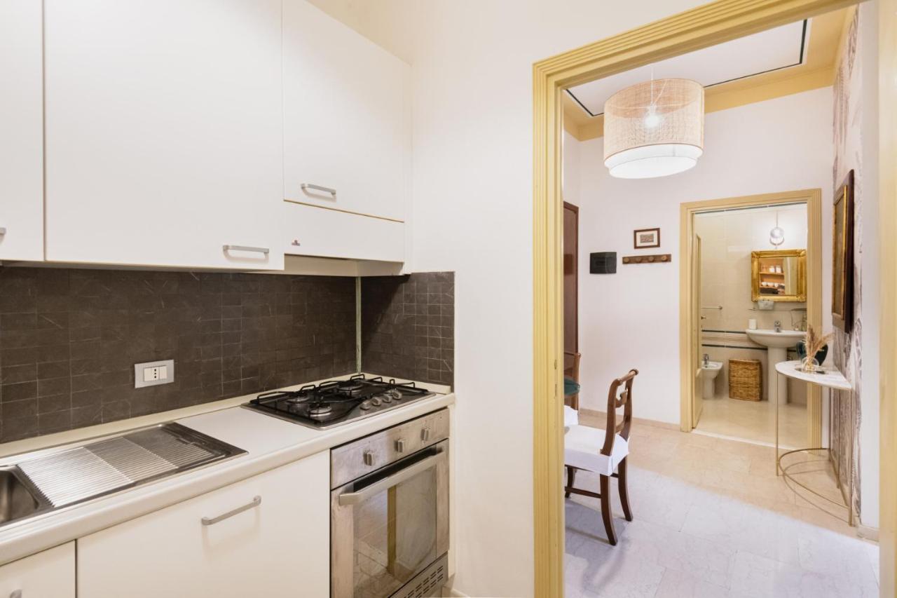 Easylife - Dimora Di Classe In Zona Conciliazione Milan Luaran gambar