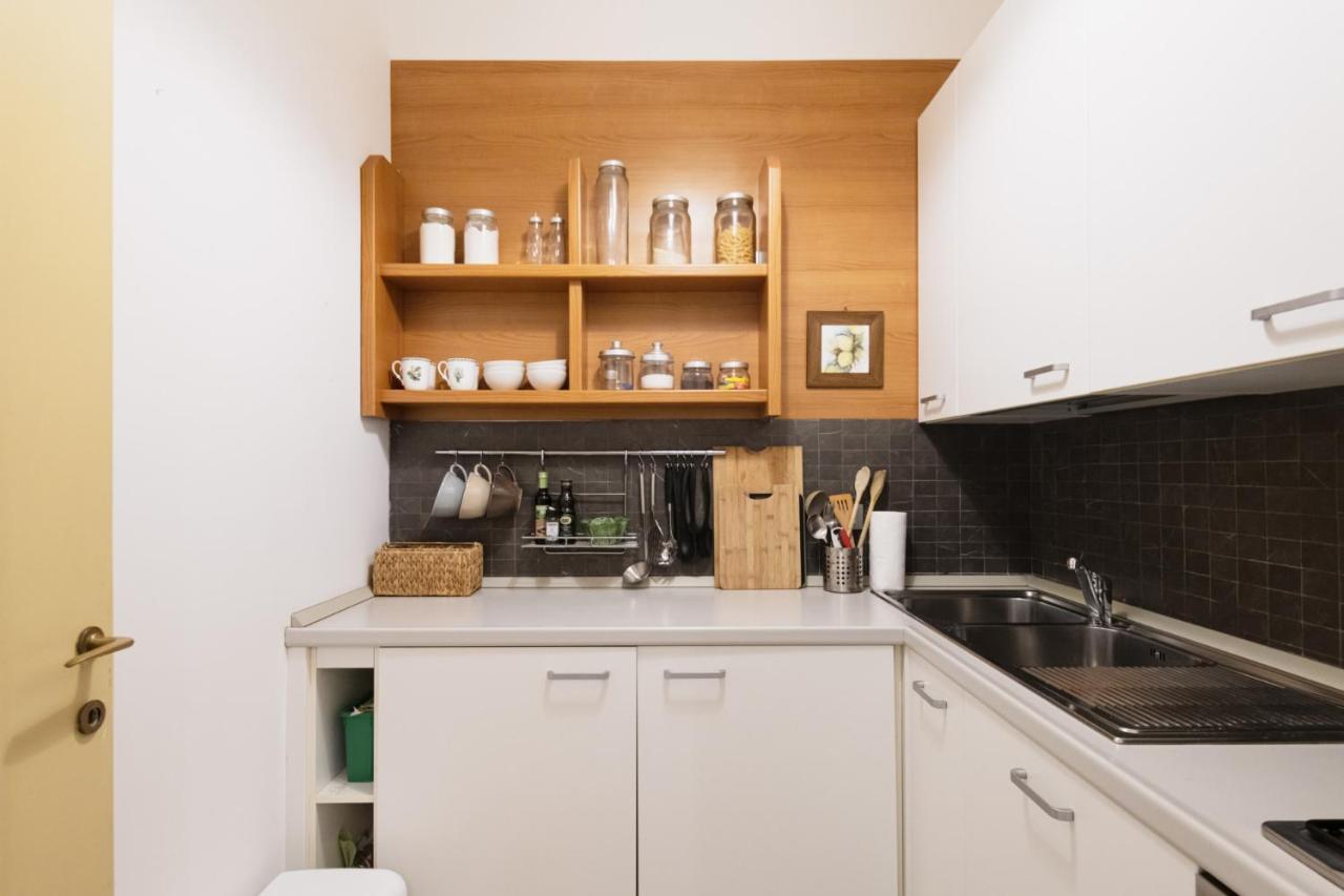 Easylife - Dimora Di Classe In Zona Conciliazione Milan Luaran gambar